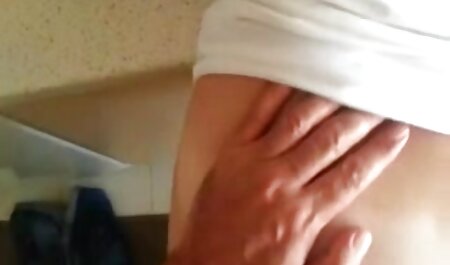 به جای ماساژ او سکی زنان چاق نوازش و سکس